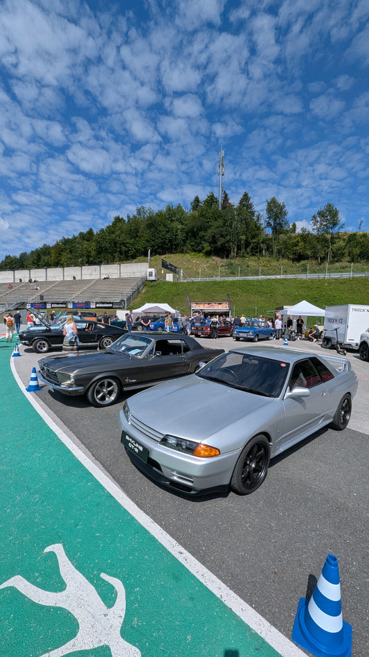 23.08.26 - VIP Stellplatz Oldtimer & Super-Sportwagen Ticket